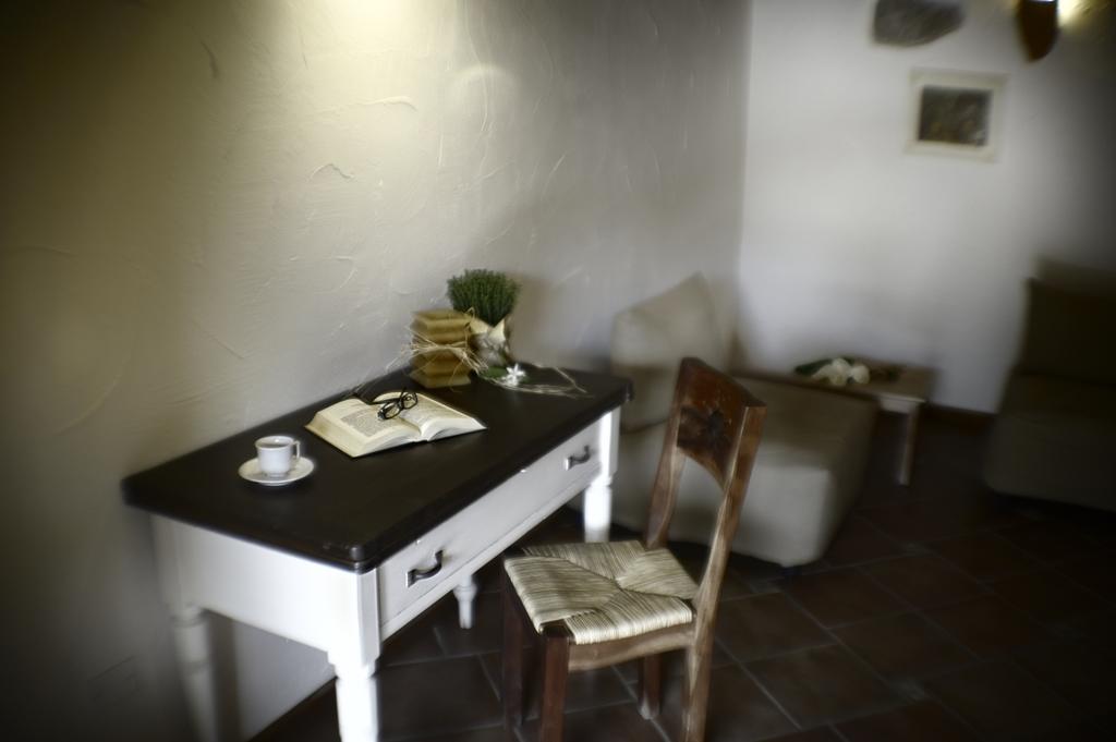Mores Il Giardino Degli Aranci Bed & Breakfast 部屋 写真